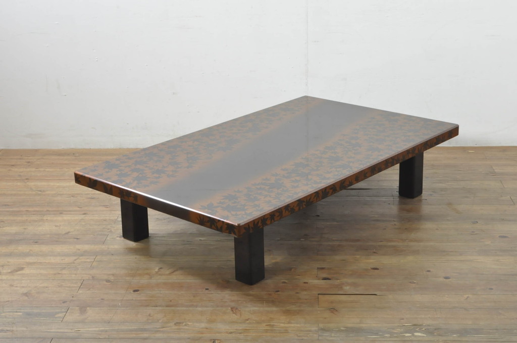 中古　美品!!　輪島塗り　独特の存在感を放つ蒔絵座卓(ローテーブル、センターテーブル、リビングテーブル)(定価約190万円)(R-078131)