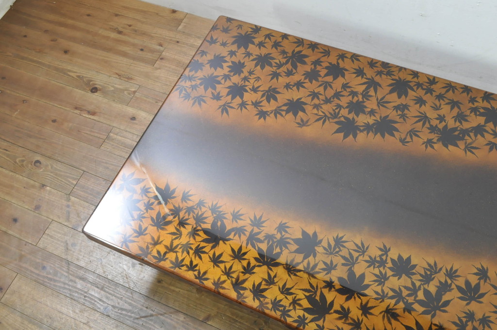 中古　美品!!　輪島塗り　独特の存在感を放つ蒔絵座卓(ローテーブル、センターテーブル、リビングテーブル)(定価約190万円)(R-078131)