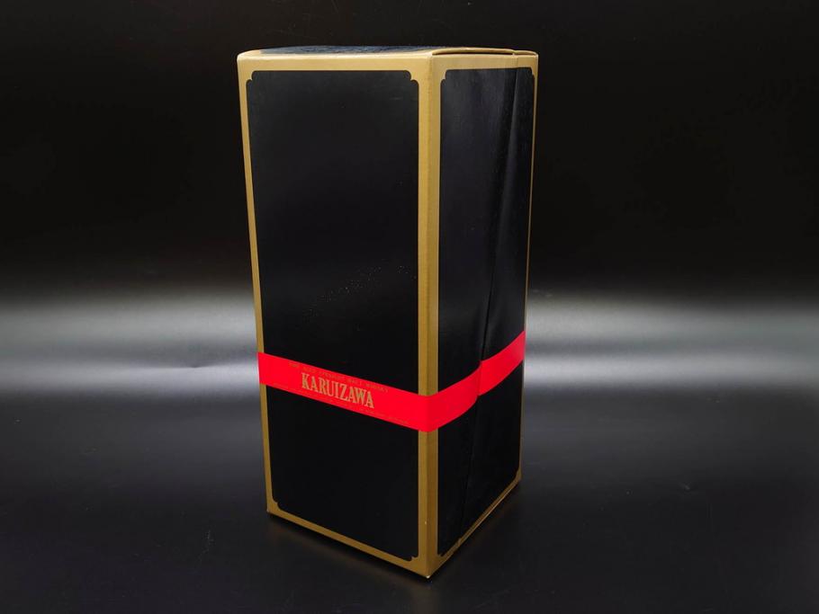 軽井沢　KARUIZAWA　貯蔵17年　モルトウイスキー(MALT WHISKY)　空瓶　高級感漂うデキャンタ(空ボトル、空き瓶、デカンタ、ガラス、硝子、酒器、飾りボトル、ディスプレイ、外箱付き)(R-079818)