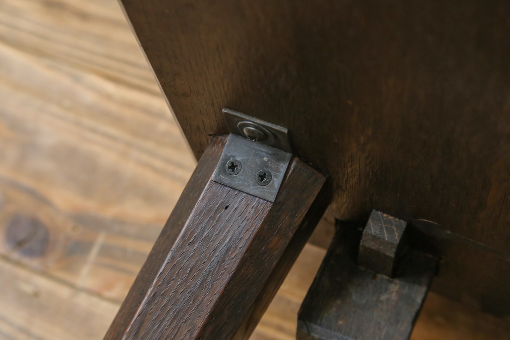 和製ビンテージ　神戸洋家具　ナラ(楢)材　彫刻を施した背もたれが珍しいチェア2脚セット(ダイニングチェア、板座チェア、椅子、イス、ヴィンテージ)(R-070062)