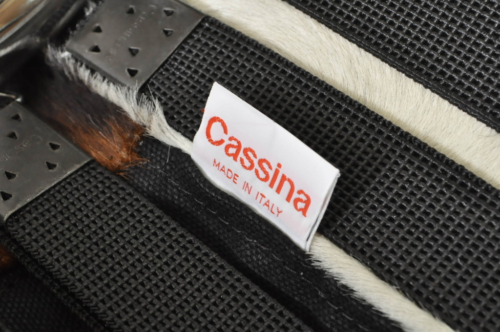 中古　美品!!　イタリア　Cassina(カッシーナ)　Le Corbusier(ル・コルビュジエ)　LC4　スタイリッシュで洗練された大人の空間を演出するシェーズロング(寝椅子、カウチ)(定価約106万7千円)(R-078130)
