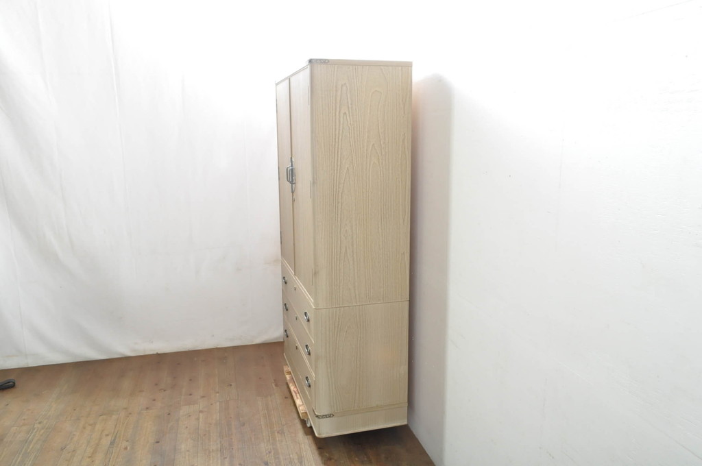 中古　美品　品のある佇まいが和の雰囲気を引き立てる加茂総桐箪笥(胴丸、総桐たんす、着物箪笥、衣装箪笥、引き出し、和タンス)(定価約100万円)(R-078284)
