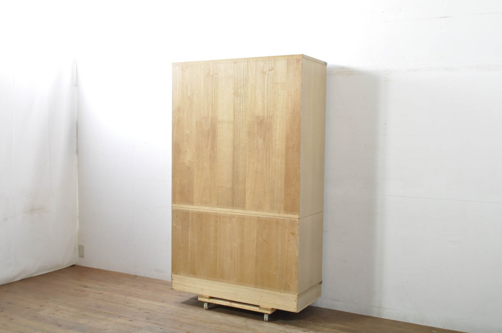 中古　美品　品のある佇まいが和の雰囲気を引き立てる加茂総桐箪笥(胴丸、総桐たんす、着物箪笥、衣装箪笥、引き出し、和タンス)(定価約100万円)(R-078284)