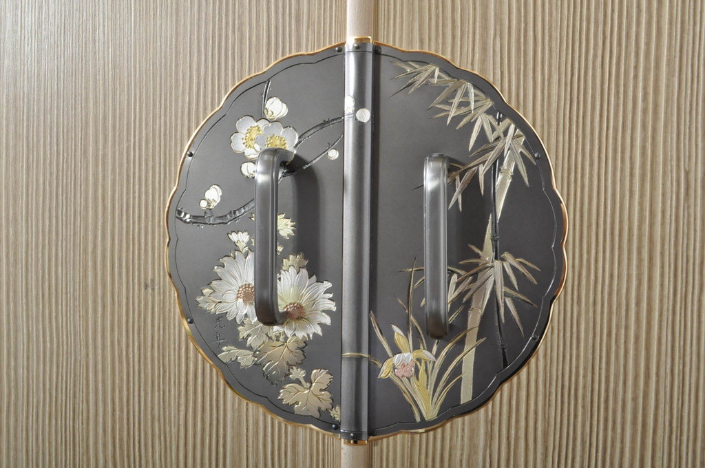 中古　美品　品のある佇まいが和の雰囲気を引き立てる加茂総桐箪笥(胴丸、総桐たんす、着物箪笥、衣装箪笥、引き出し、和タンス)(定価約100万円)(R-078284)