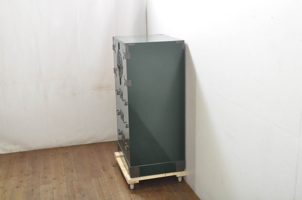 中古　美品!!　二本松工藝館　田中家具　個性的でモダンな佇まいの両開き戸付きチェスト(サイドチェスト、和タンス、整理箪笥、収納箪笥、引き出し、観音箪笥、衣装箪笥)(定価約65万円)(R-078287)