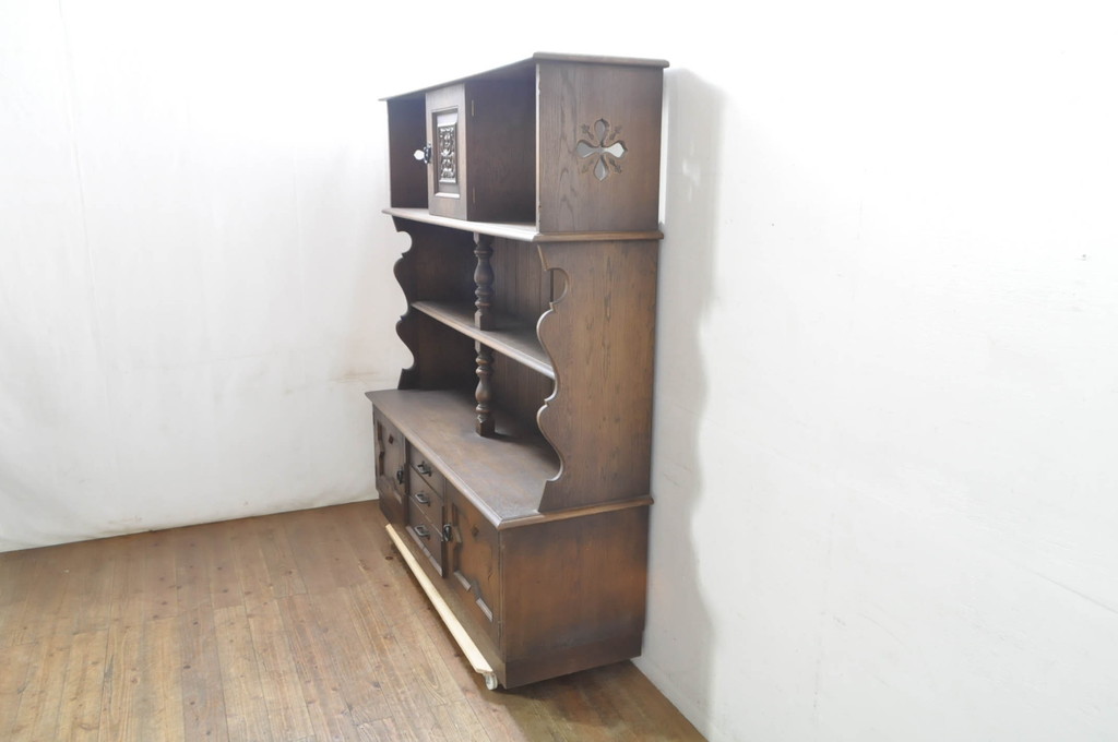 中古　美品　永田良介商店　使い勝手のよい収納と美しいデザインを兼ね備えたキャビネット(収納棚、戸棚、カップボード、食器棚)(R-078301)