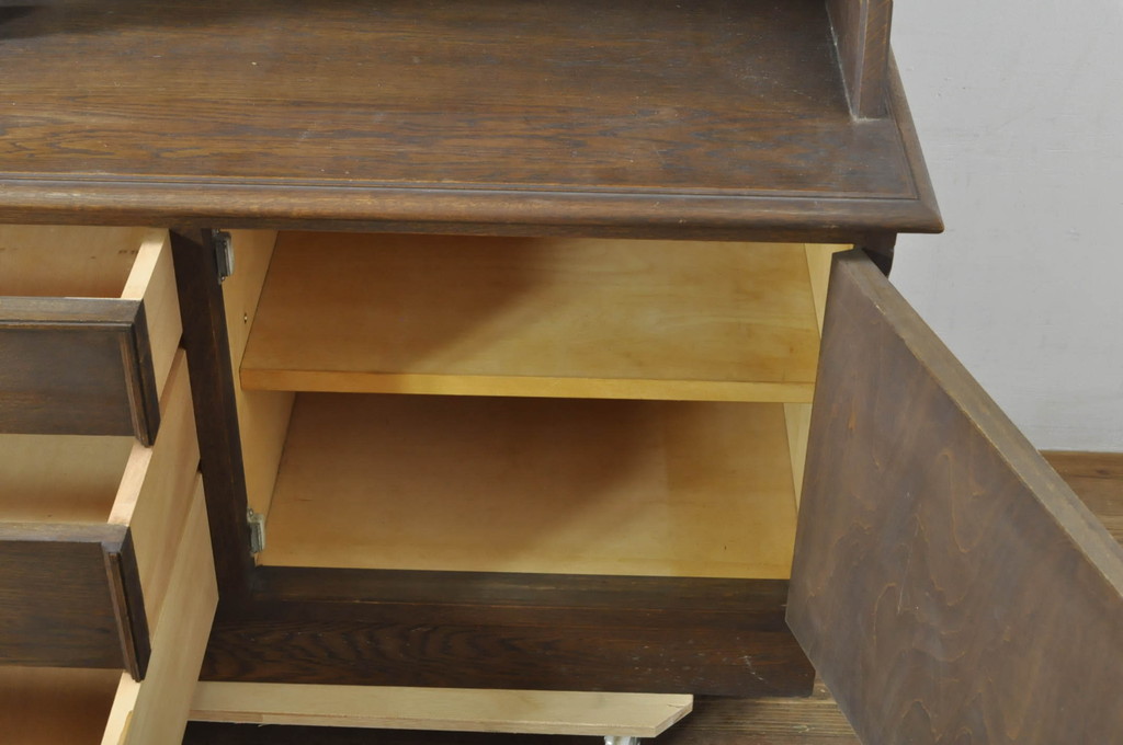 中古　美品　永田良介商店　使い勝手のよい収納と美しいデザインを兼ね備えたキャビネット(収納棚、戸棚、カップボード、食器棚)(R-078301)