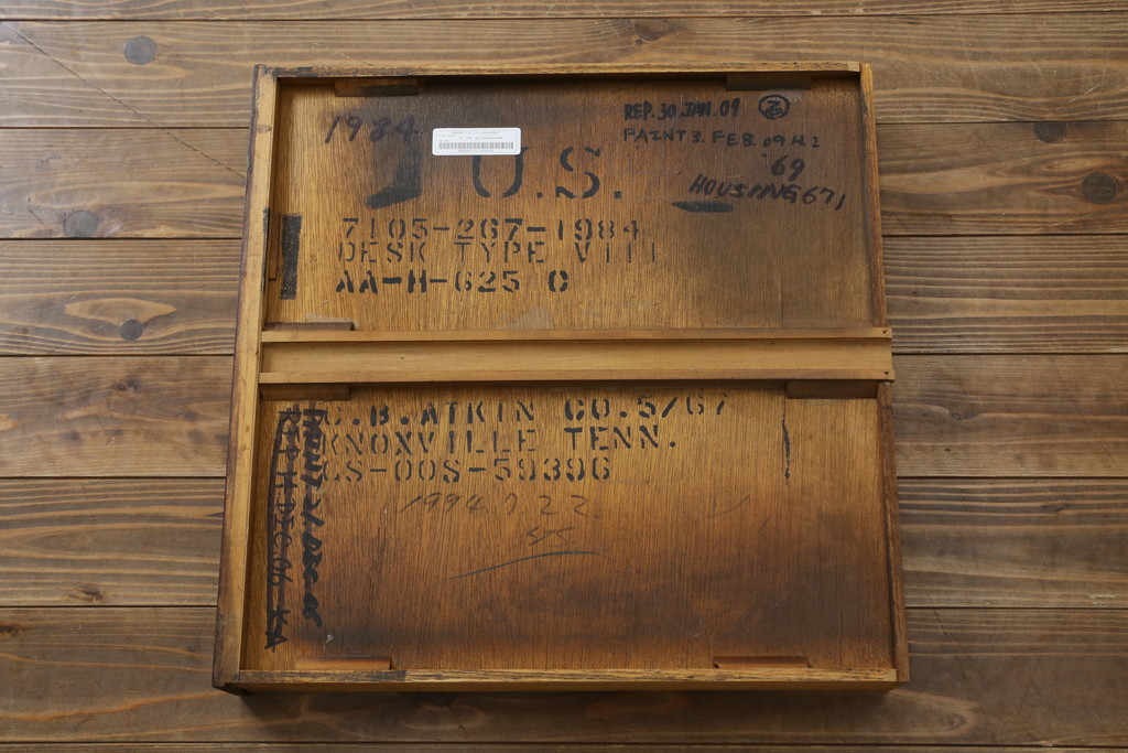 中古　DREXEL HERITAGE (ドレクセルヘリテイジ)　マホガニー材　洗練された大人の雰囲気醸し出す両袖デスク(机、在宅ワーク、在宅用ワークデスク)(R-052175)