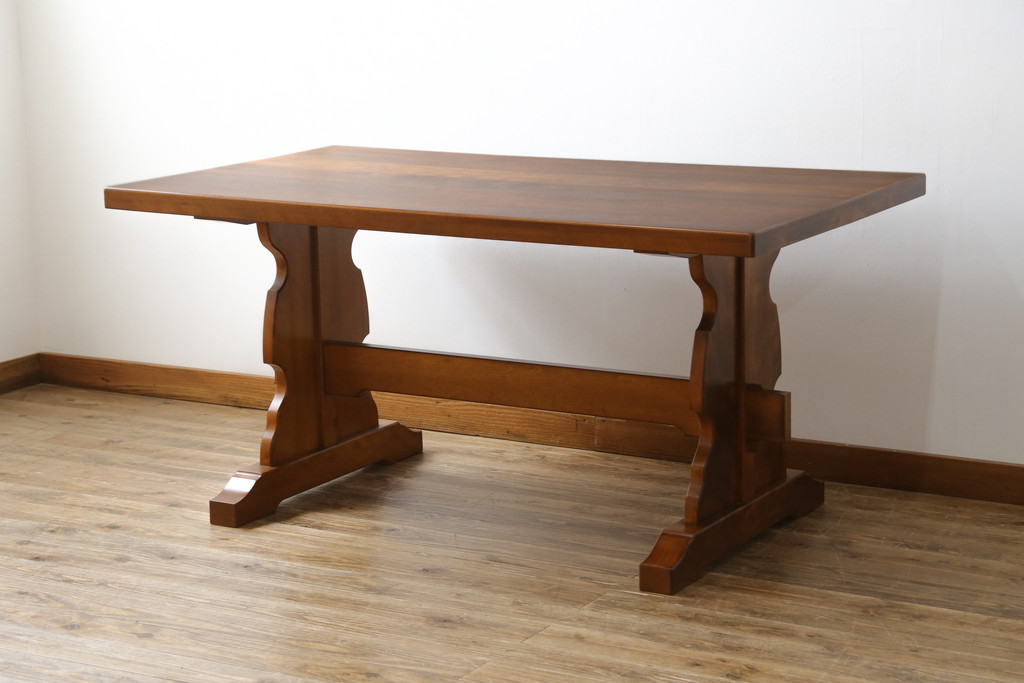 中古　美品　横浜ダニエル(daniel)　A-314　木の温もりを感じるベンチテーブル(定価約60万円)(ダイニングテーブル、机、4〜6人用)(R-058902)