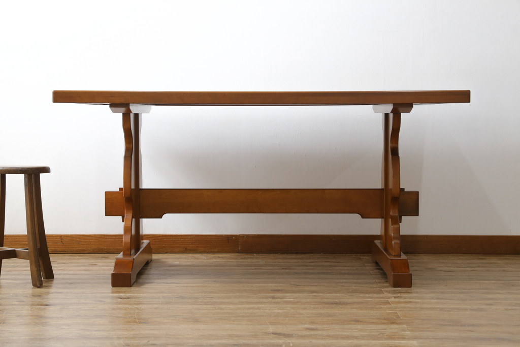 中古　美品　横浜ダニエル(daniel)　A-314　木の温もりを感じるベンチテーブル(定価約60万円)(ダイニングテーブル、机、4〜6人用)(R-058902)