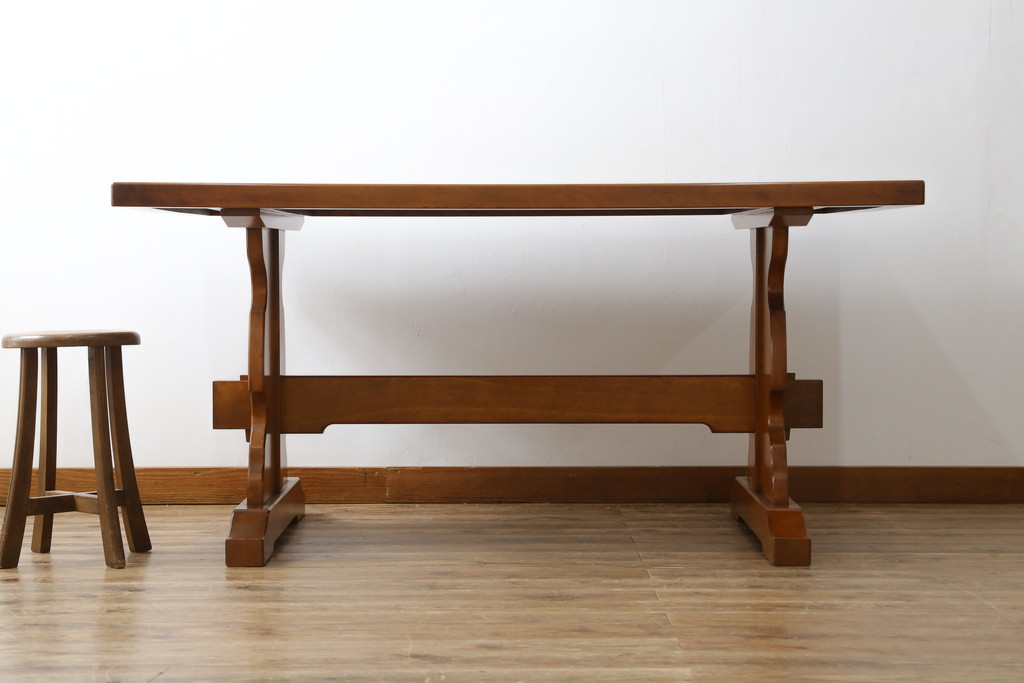 中古　美品　横浜ダニエル(daniel)　A-314　木の温もりを感じるベンチテーブル(定価約60万円)(ダイニングテーブル、机、4〜6人用)(R-058902)