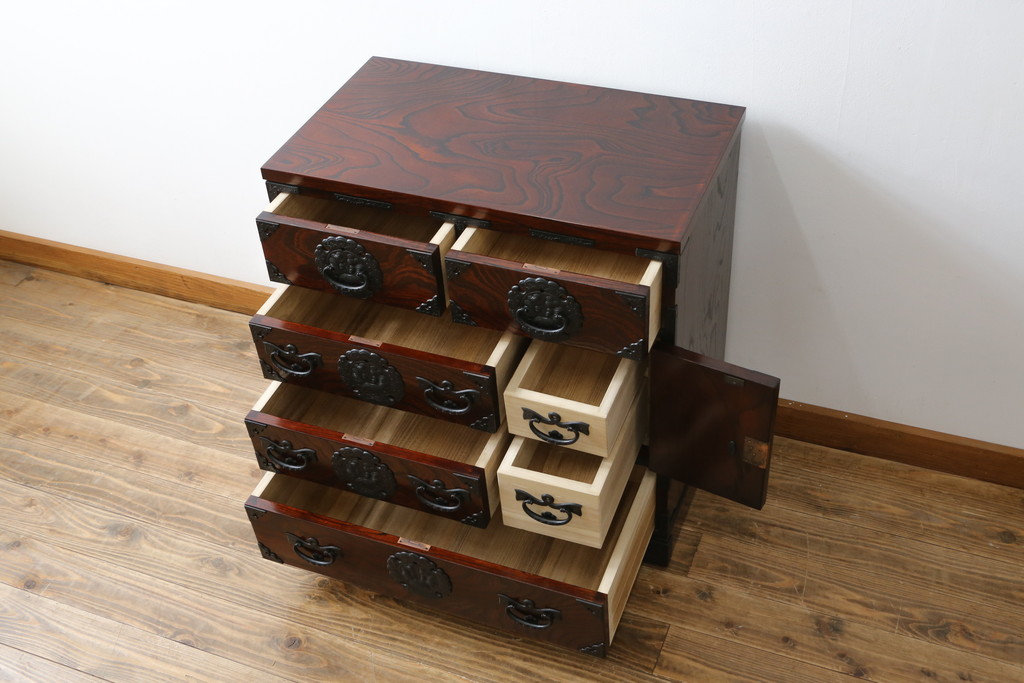 中古　美品　岩谷堂箪笥　かくし収納多数で遊び心満載の小箪笥(収納箪笥、整理箪笥、和タンス、引き出し、小物収納)(R-072807)