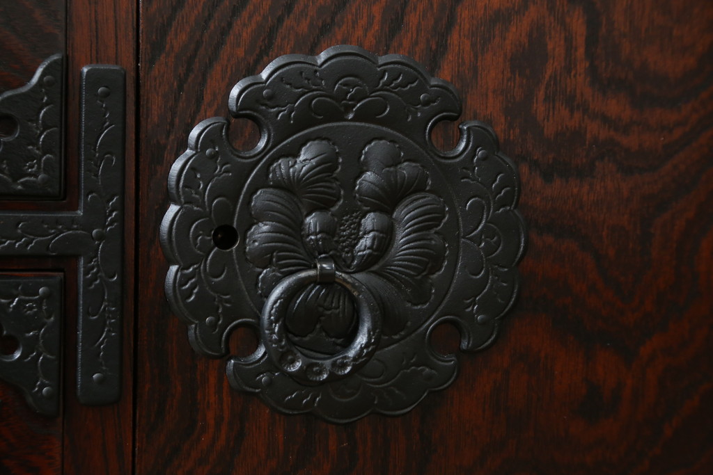 中古　美品　岩谷堂箪笥　かくし収納多数で遊び心満載の小箪笥(収納箪笥、整理箪笥、和タンス、引き出し、小物収納)(R-072807)