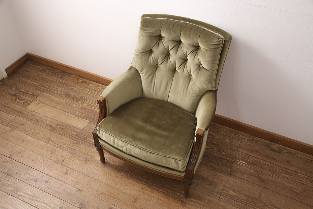 中古　DREXEL HERITAGE(ドレクセルヘリテイジ)　くすみがかったグリーンカラーが落ち着いた雰囲気を醸し出すイージーチェア(1人掛けソファ)(定価約50万円)(R-050967)