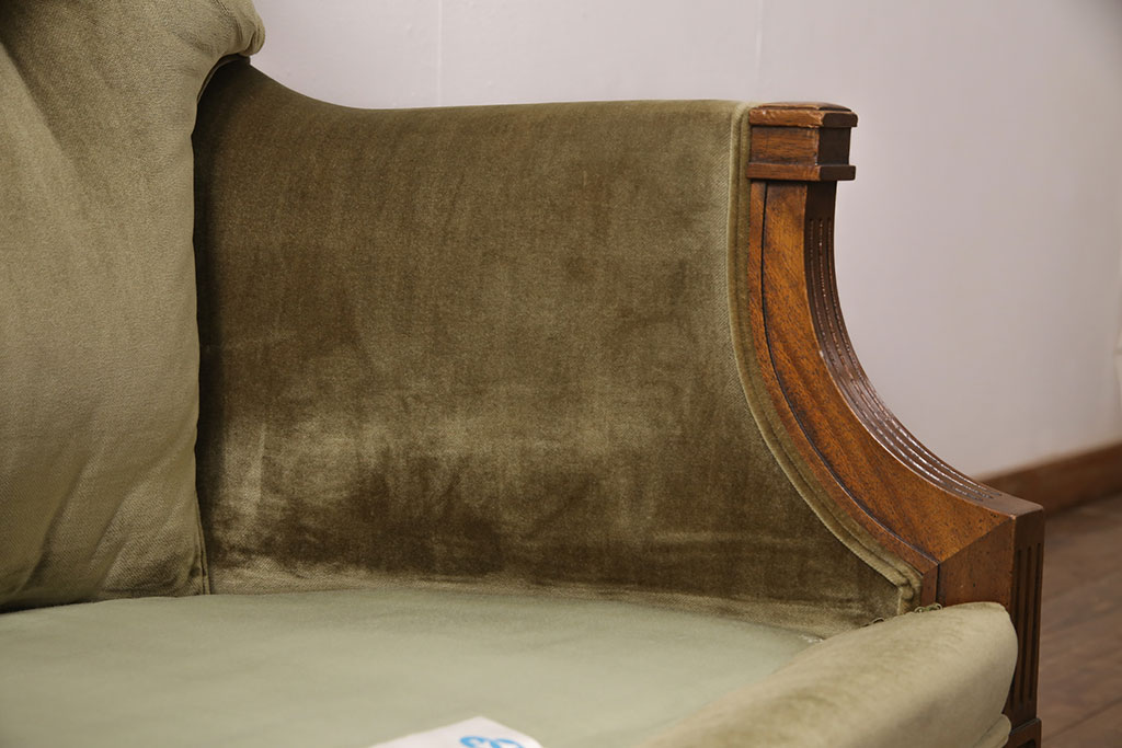 中古　DREXEL HERITAGE(ドレクセルヘリテイジ)　くすみがかったグリーンカラーが落ち着いた雰囲気を醸し出すイージーチェア(1人掛けソファ)(定価約50万円)(R-050967)
