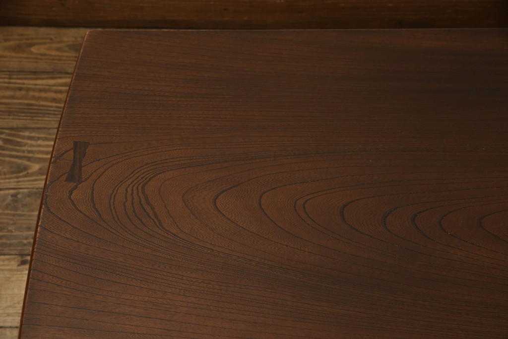 和製アンティーク　総欅(ケヤキ)材　和モダンな空間づくりに活躍する一枚板のローテーブル(座卓、センターテーブル)(R-065777)