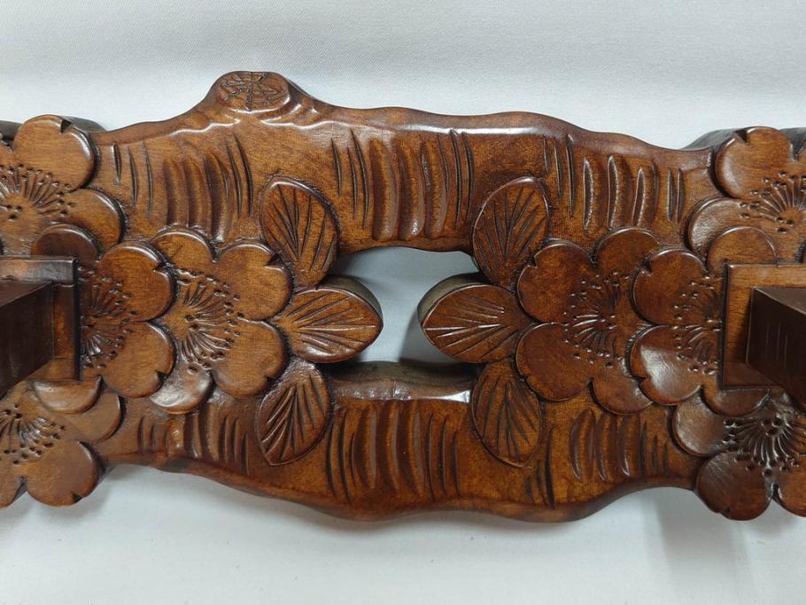 軽井沢彫り　桜彫刻　ハンガー掛け　桜のデザインが上品なフックウォール(木製、洋服掛け、ウォールハンガー、コート掛け、帽子掛け、壁掛け、収納フック)(R-079909)