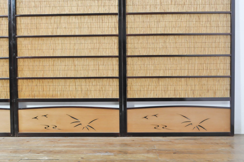 アンティーク建具　漆塗りの枠　透かし彫り入り　涼しげな和の空間を演出する夏戸4枚セット(引き戸、簾戸、簀戸、葭戸、夏障子、御簾戸、すど)(R-077447)