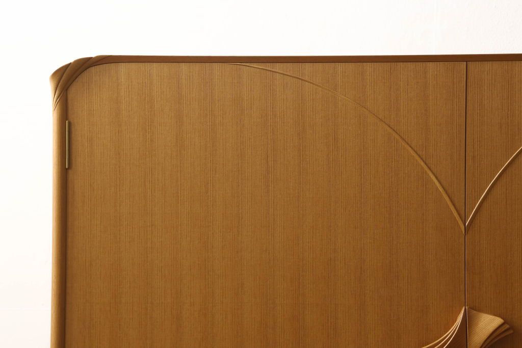 中古　美品　最高級品　松創(マツソウ)　ケヤキ柾目　シンプルながら上品な佇まいが魅力的な和タンス(定価約150万円)(着物箪笥、衣装たんす、引き出し、整理タンス)(R-058908)