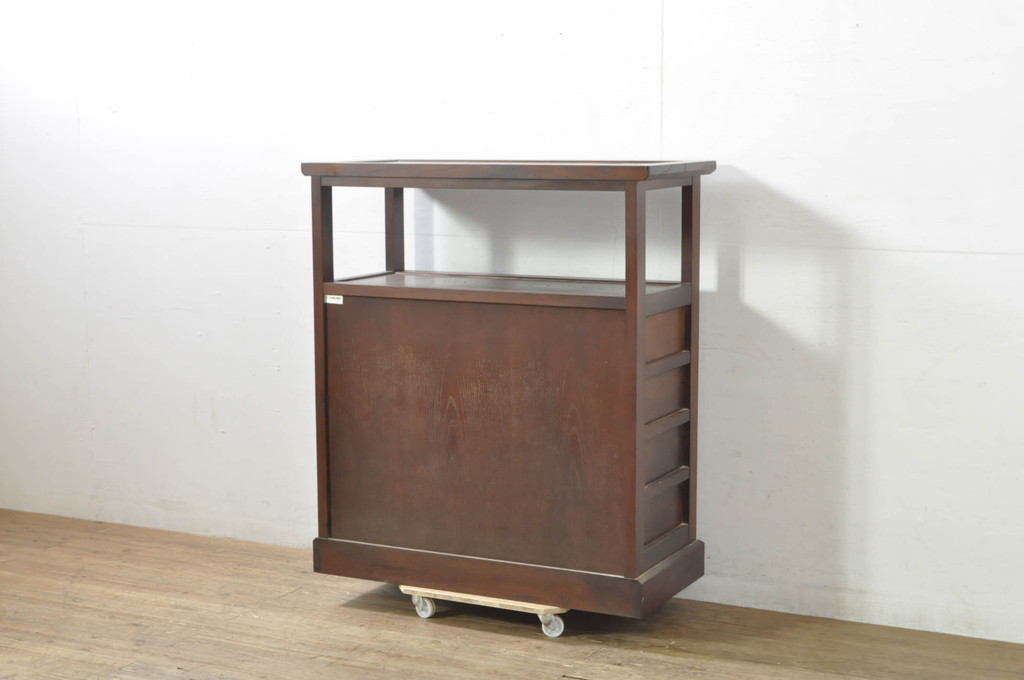 中古　美品!!　九州民芸家具　欅(ケヤキ)材　引き出し2杯付き　表情豊かな木目が魅力的なモダンデザインの茶棚(飾り棚、戸棚、収納棚、サイドキャビネット)(R-079948)
