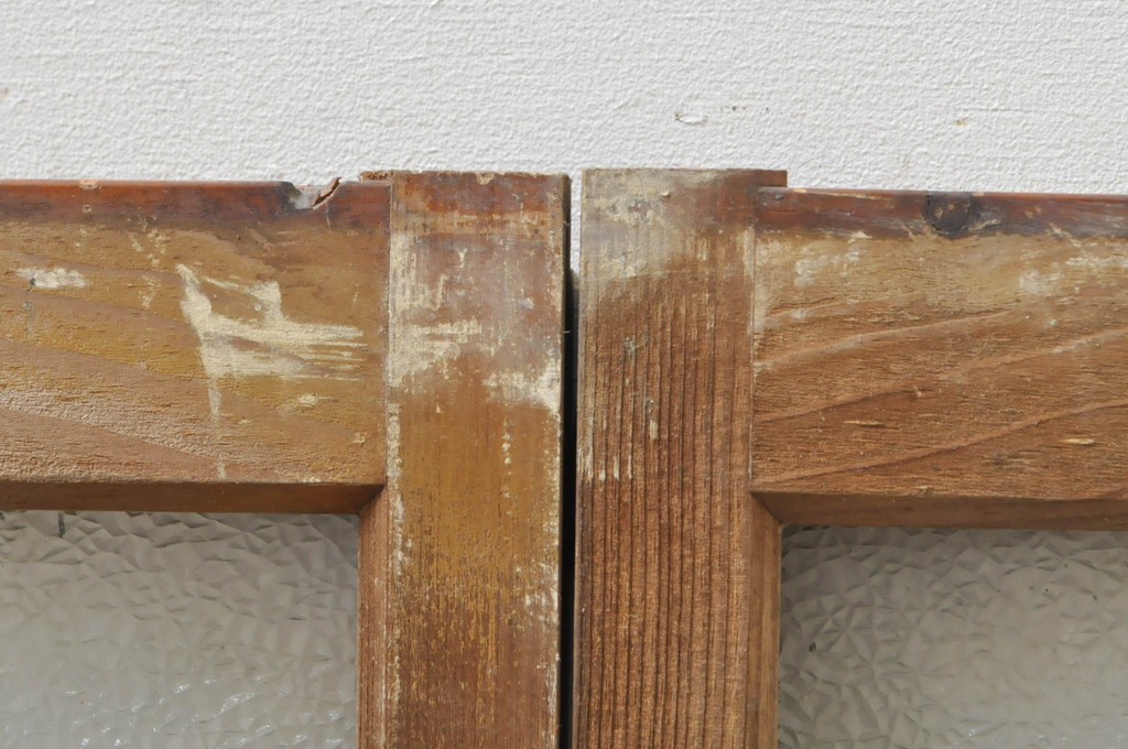 アンティーク建具　レトロな雰囲気が溢れるダイヤガラス窓2枚セット(引き戸、ガラス戸)(R-077978)