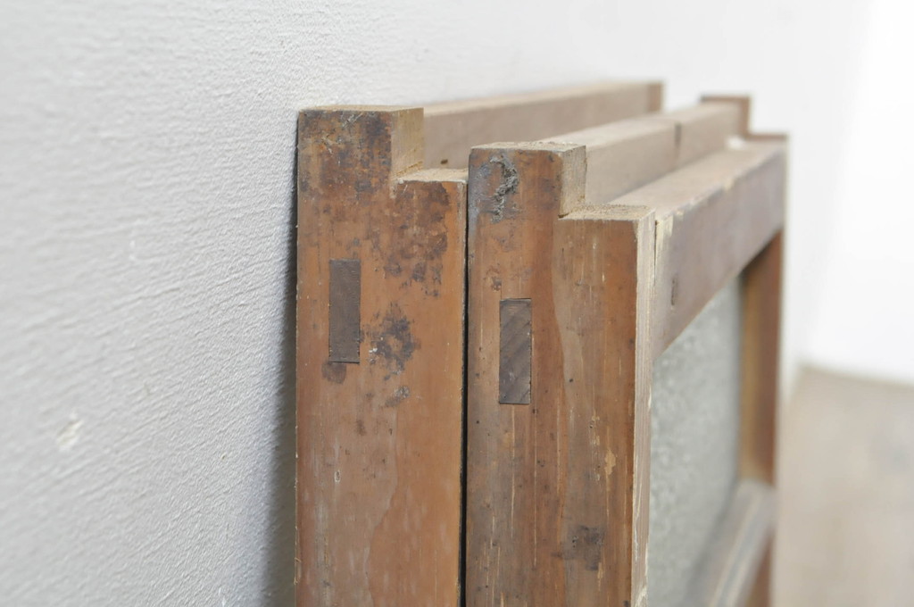 アンティーク建具　レトロな雰囲気が溢れるダイヤガラス窓2枚セット(引き戸、ガラス戸)(R-077978)