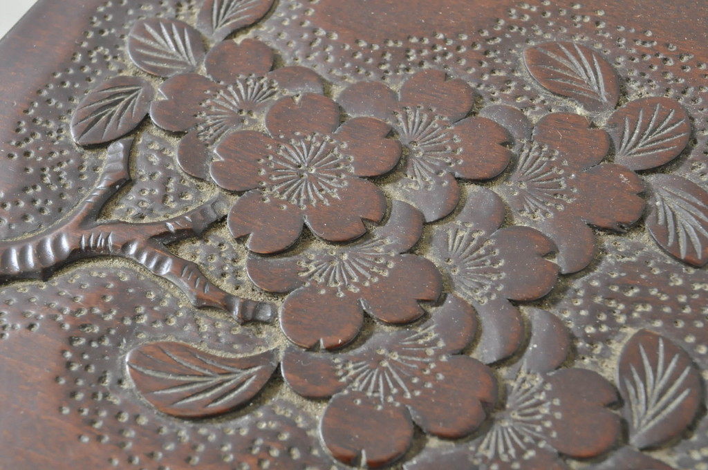 中古　美品　軽井沢彫り　繊細な桜の彫刻が美しいスリッパラック(スリッパ立て)(R-080039)