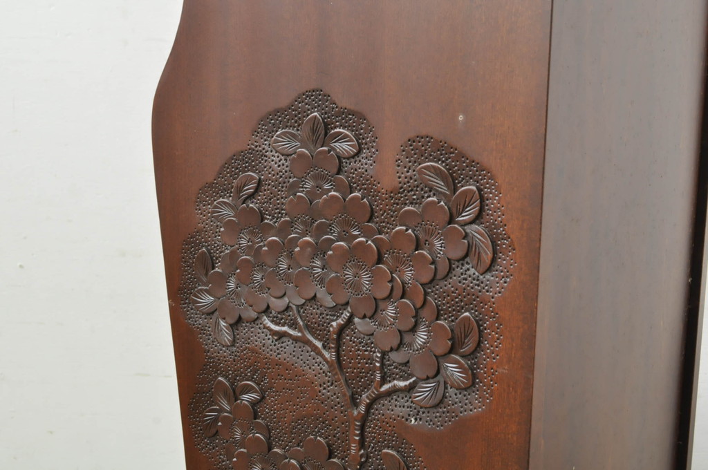中古　美品　軽井沢彫り　繊細な桜の彫刻が美しいスリッパラック(スリッパ立て)(R-080039)