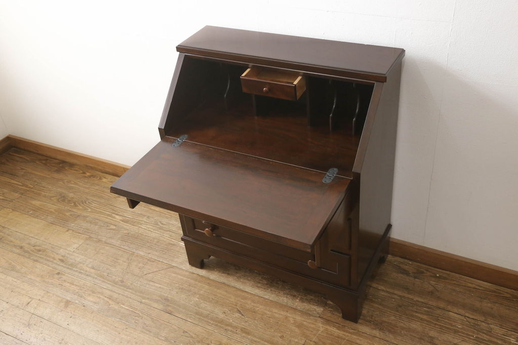 中古　国産民芸家具　カバ材　ころんとした取っ手が可愛らしいライティングビューロー(在宅ワーク、在宅用、ワークデスク、チェスト、引き出し)(R-055858)