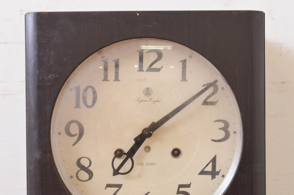 和製アンティーク　愛知時計電機(アイチ、AICHI)　AC TRADE MARK(トレードマーク)　Super Eight (スーパーエイト)　30DAY　レトロモダンなデザインが魅力的な掛け時計(柱時計、古時計、振り子時計)(R-072347)