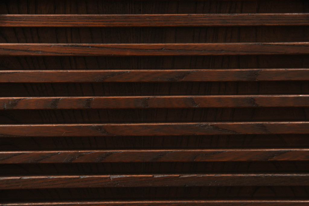 和製アンティーク　横桟のデザインが素敵な前面ケヤキ材製の美濃帳場箪笥(収納箪笥、時代箪笥、キャビネット)(R-047870)