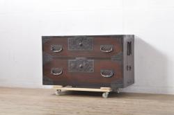 中古　美品　松本民芸家具　クラシカルな雰囲気とモダンなデザインが魅力のリード型サイドボード(サイドキャビネット、収納棚、戸棚)(定価約59万円)(R-058867)