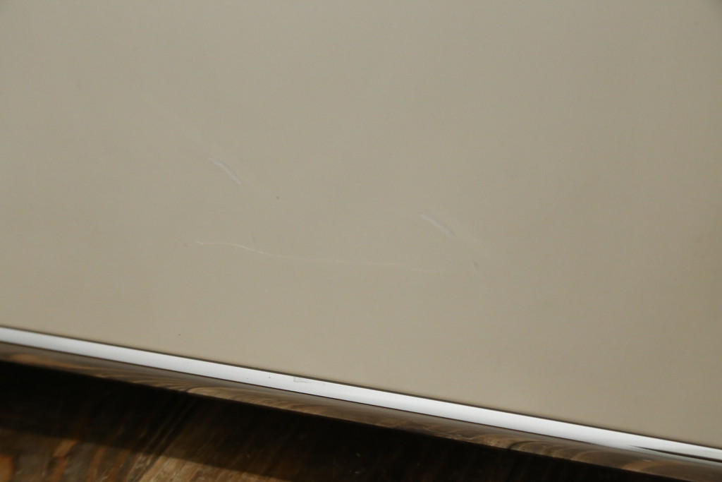 中古　USMハラー(USM Haller)　美しくシンプルなデザインが目を引くキャビネット(サイドチェスト、引き出し、店舗什器)(定価約28万円)(R-078481)