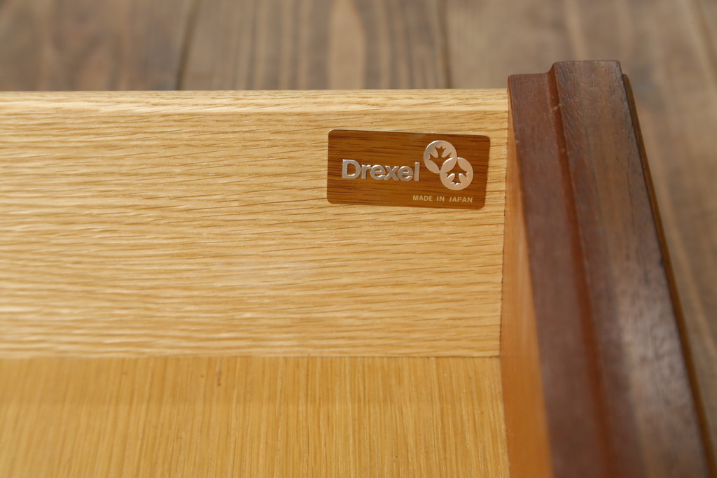 中古　美品　DREXEL HERITAGE(ドレクセルヘリテイジ)　FRANCESCA(フランチェスカ)シリーズ　ナイトテーブル(定価約38万円)(サイドテーブル、サイドキャビネット、収納棚)(R-055808)