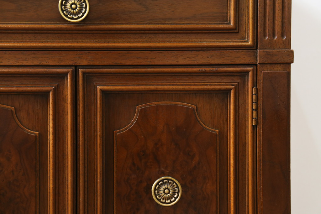 中古　美品　DREXEL HERITAGE(ドレクセルヘリテイジ)　FRANCESCA(フランチェスカ)シリーズ　ナイトテーブル(定価約38万円)(サイドテーブル、サイドキャビネット、収納棚)(R-055808)