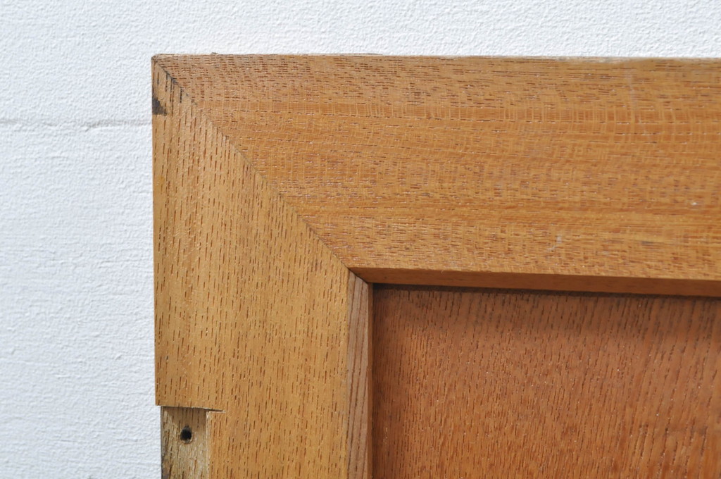 アンティーク建具　欅(ケヤキ)材　どこか懐かしい雰囲気漂う一枚板の両開き扉2枚1対(引き戸、窓)(R-077982)