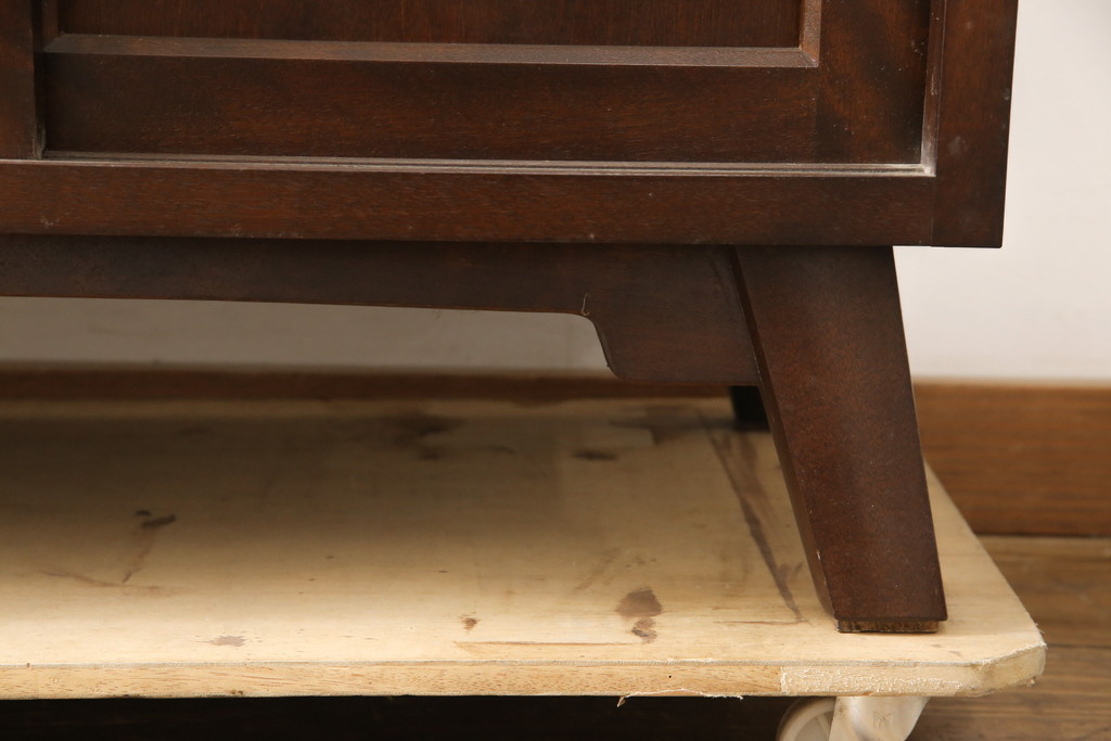 中古　美品　松本民芸家具　A型　4枚引き戸の和モダンなサイドボード(リビングボード)(R-056407)