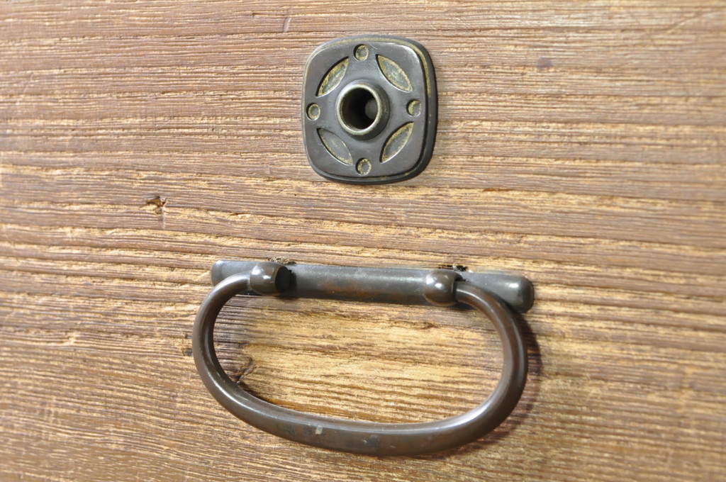 和製アンティーク　上手物!!　高級品!!　総桐材　銅金具　おしゃれな黒柿縁が魅力の三段重ね箪笥(衣装箪笥、和タンス、収納たんす、引き出し、時代箪笥、アンティーク箪笥)(R-079994)