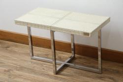 中古　IDC大塚家具取り扱い　FENDI CASA(フェンディ カーサ)　本革(レザー)　クロコ型押し　シンプルでスタイリッシュな佇まいが魅力的なサイドテーブル(カフェテーブル、コーヒー テーブル、ローテーブル)(R-074895)