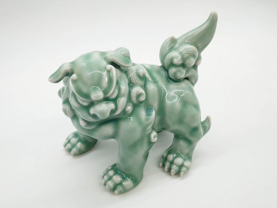 戦前　深川製磁　オールド深川　有田焼　青磁　獅子　高さ 約15cm　威風堂々とした置物(ライオン、オブジェ、置き物、インテリア、ディスプレイ、陶器、裏印)(R-080081)