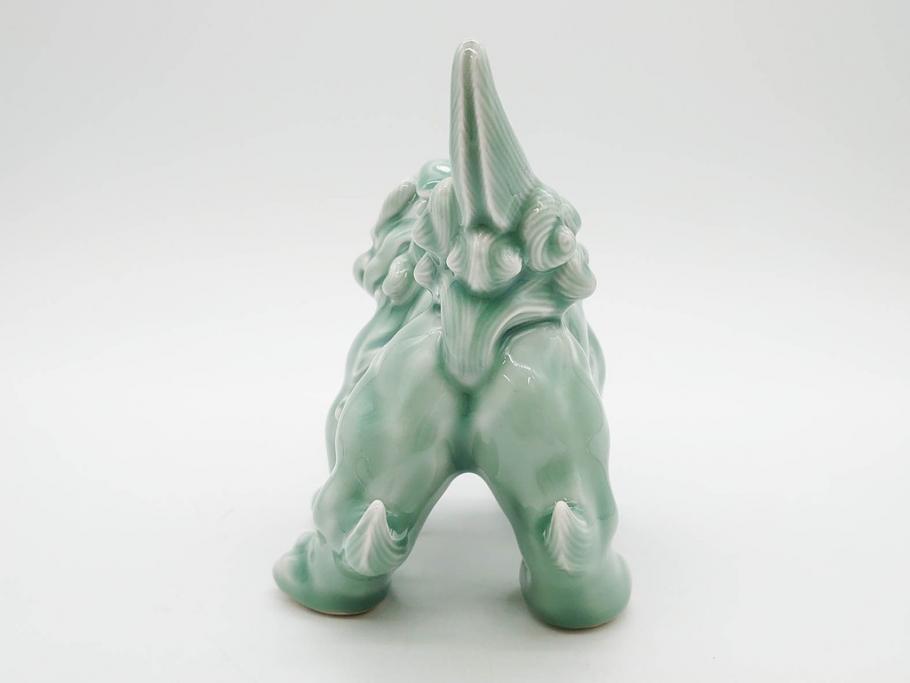 戦前　深川製磁　オールド深川　有田焼　青磁　獅子　高さ 約15cm　威風堂々とした置物(ライオン、オブジェ、置き物、インテリア、ディスプレイ、陶器、裏印)(R-080081)
