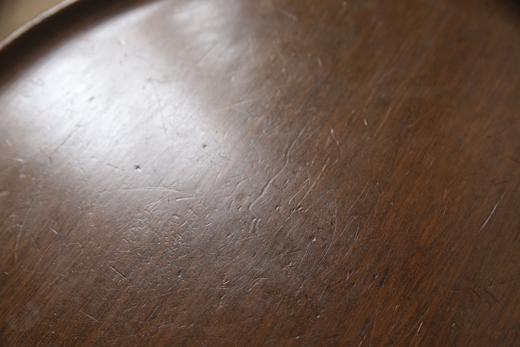 イギリスアンティーク　マホガニー材　クラシカルな空間づくりにおすすめなワインテーブル(サイドテーブル、コーヒーテーブル、カフェテーブル、丸テーブル、ラウンドテーブル、花台、英国)(R-065842)