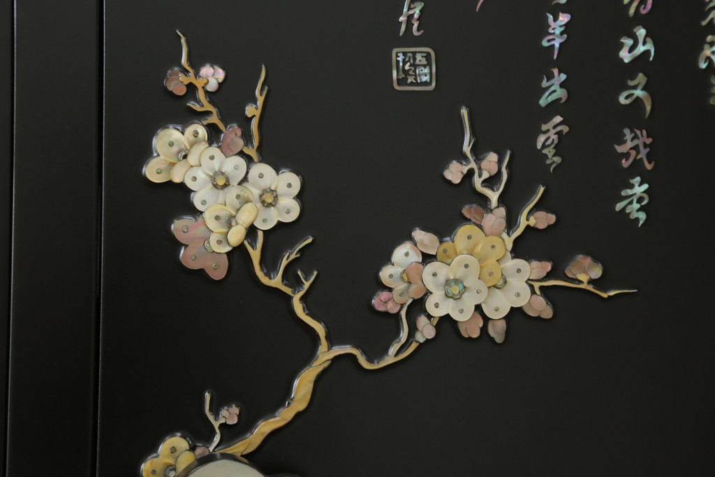 中古　美品　最高級品　組立て式　希少!豪華絢爛な装飾が存在感を放つ螺鈿細工のワードローブ(衣装タンス、収納棚、洋服タンス)(定価約500万円)(R-055928)