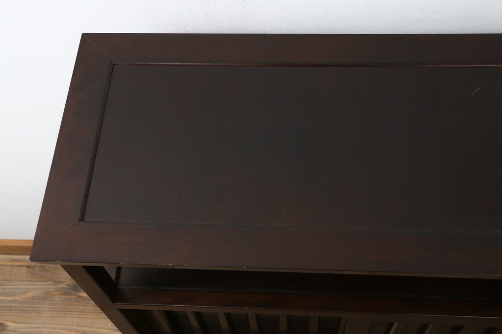 中古　美品　松本民芸家具　530型　和の雰囲気が魅力的な茶タンス(茶棚、飾り棚、戸棚、収納棚、サイドキャビネット)(定価約43万円)(R-079839)