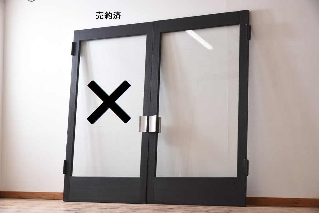 ビンテージ建具　無垢材　ブラックペイントがカッコイイ特大ガラスドア1枚(扉、ガラス戸、ヴィンテージ)(R-081094)