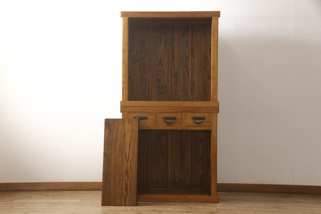中古　民芸家具　超美品　展示品　ニレ材　品のある佇まいが美しい三尺水屋箪笥(収納棚、戸棚、食器棚、重ね戸棚、キャビネット)(R-061509)