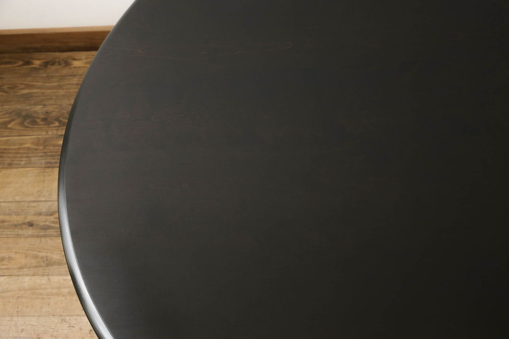 ビンテージ　北海道民芸家具　特大　優しく上品な雰囲気を醸し出す丸テーブル(ラウンドテーブル、ダイニングテーブル、円形テーブル、ヴィンテージ)(R-060444)