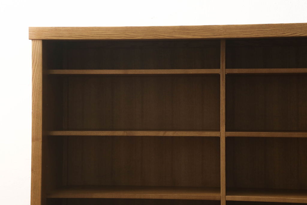 中古　美品　国産　手造り　タモ材　和モダンなお部屋に取り入れやすい水屋箪笥サイドボード(サイドキャビネット、食器棚、カップボード、戸棚、収納棚)(R-060545)