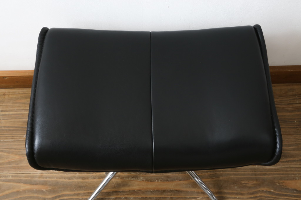 中古　美品　ノルウェー製　EKORNES(エコーネス)　City(シティ)　Mサイズ　オットマン付き!!スタイリッシュなデザインが魅力のストレスレスチェア(スターベース、1人掛けソファ、1Pソファ、アームチェア、リクライニングチェア、フットスツール、北欧、本革、レザーチェア)(定価約30万円)(R-066318)