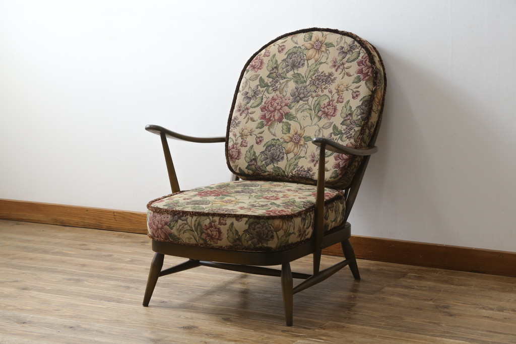イギリスビンテージ　美品　ERCOL(アーコール)　落ち着いた色味の花柄ファブリックが上品な1人掛けソファ(ラウンジチェア、アームチェア、椅子、1シーターソファ、英国、北欧、ヴィンテージ)(R-071185)